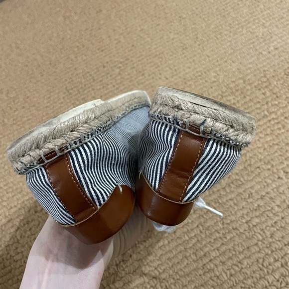 G.H. Bass Stripped Sneakers - Picture 7 of 10